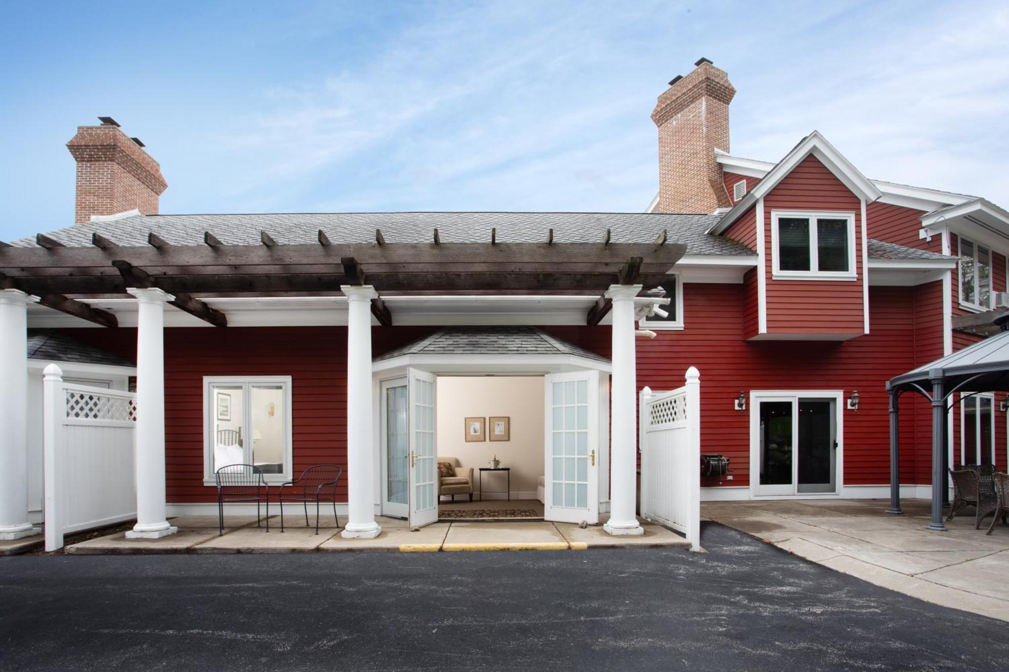 Inn At Black Star Farms Suttons Bay الغرفة الصورة